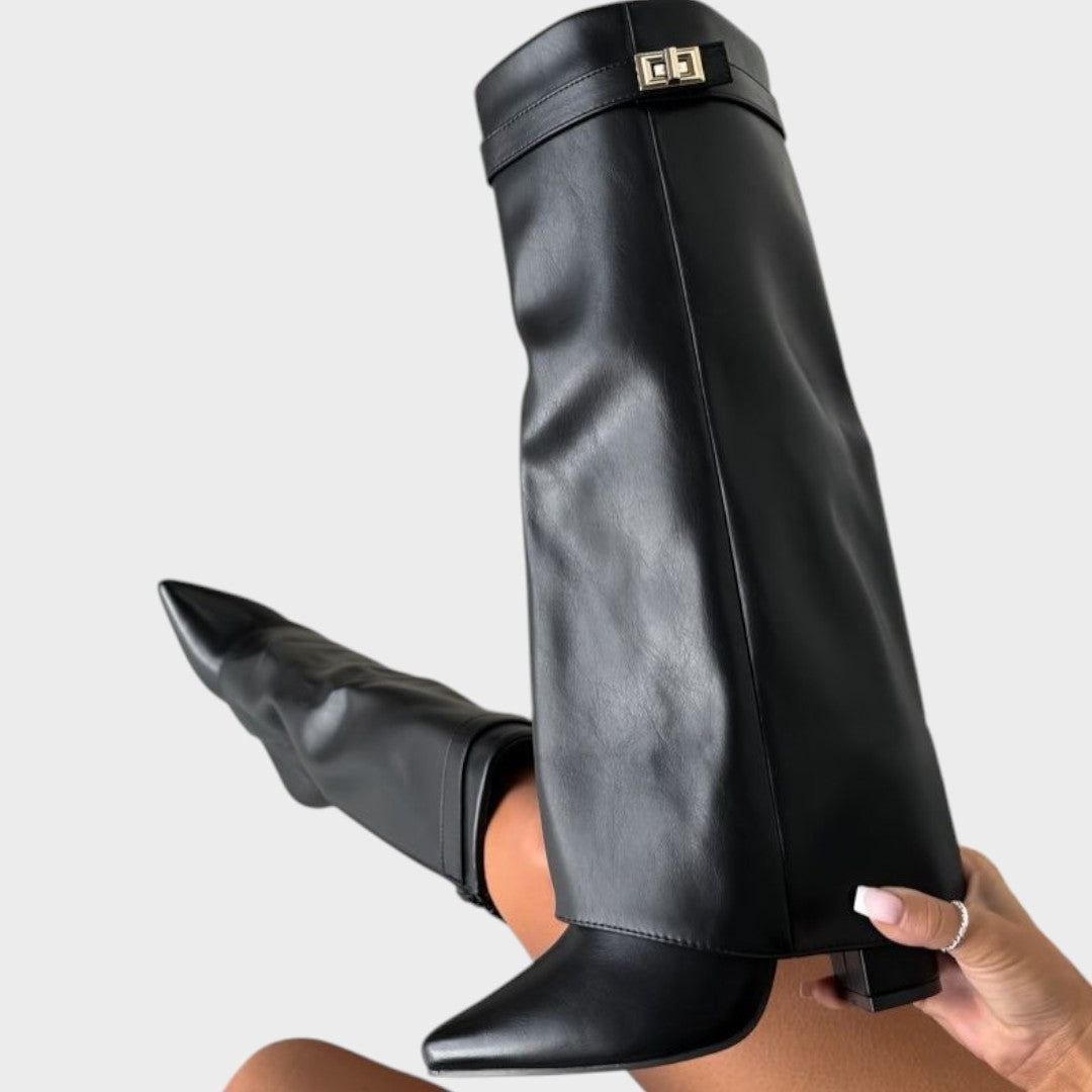 Combat Luxe | La Bota de Suela Track Imprescindible
