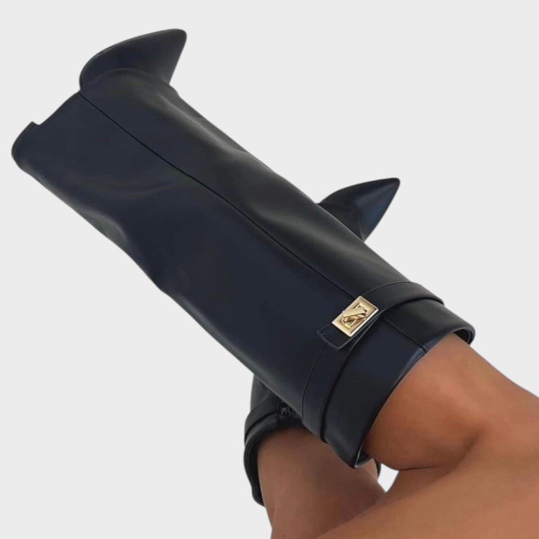 Combat Luxe | La Bota de Suela Track Imprescindible