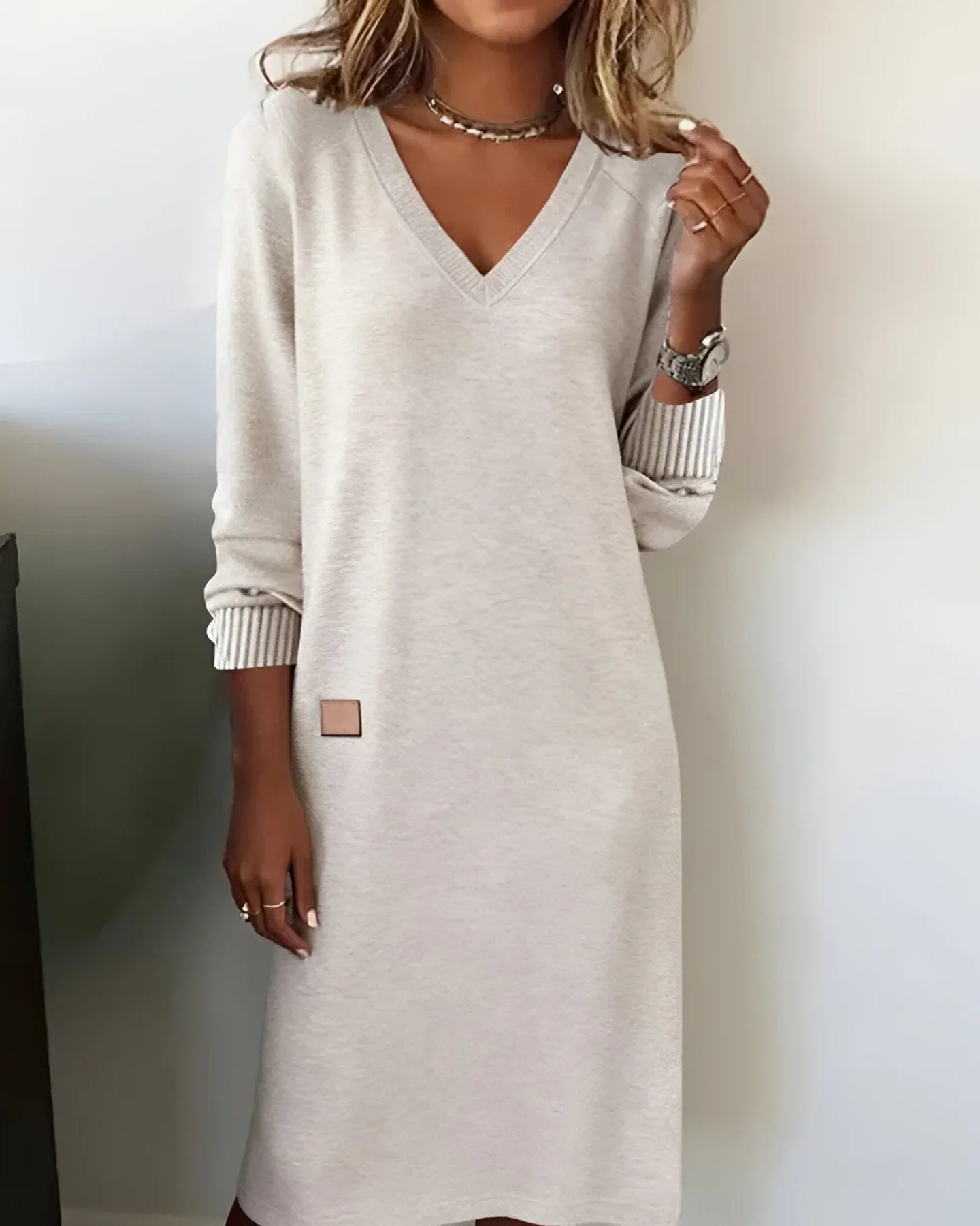 Helena - Vestido de punto suave con cuello en V