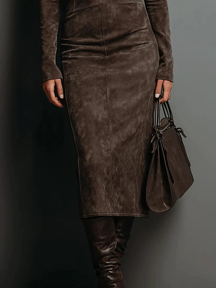 Ilaria - Vestido midi de ante con cuello alto