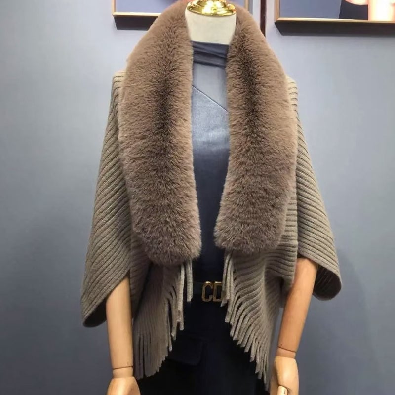 Livia - Bufanda amplia con cuello efecto pelo