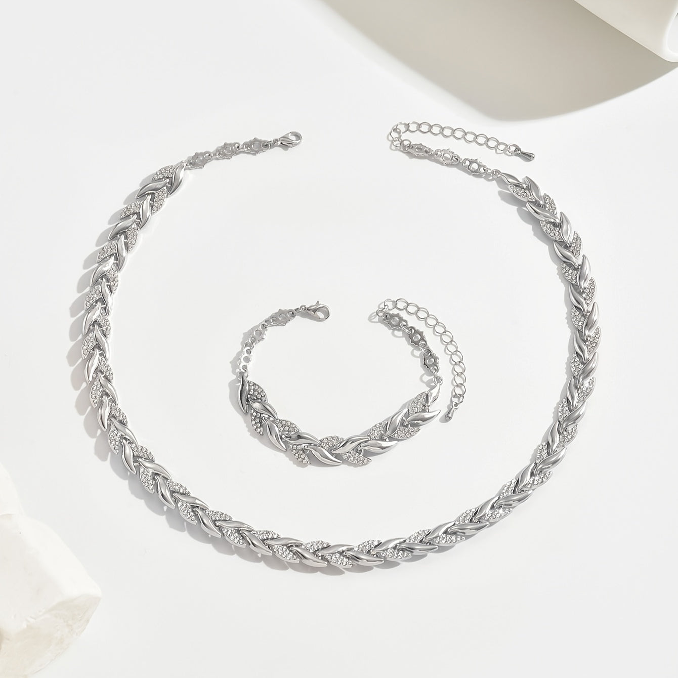 Conjunto Lumière | Collar y Pulsera con Diseño de Hojas de Cristal
