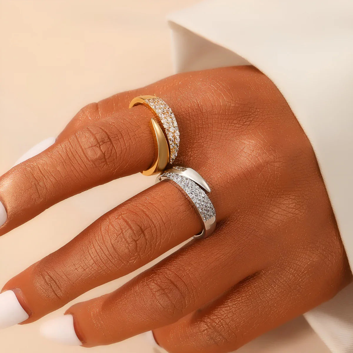 Julia – Anillo elegante Haven