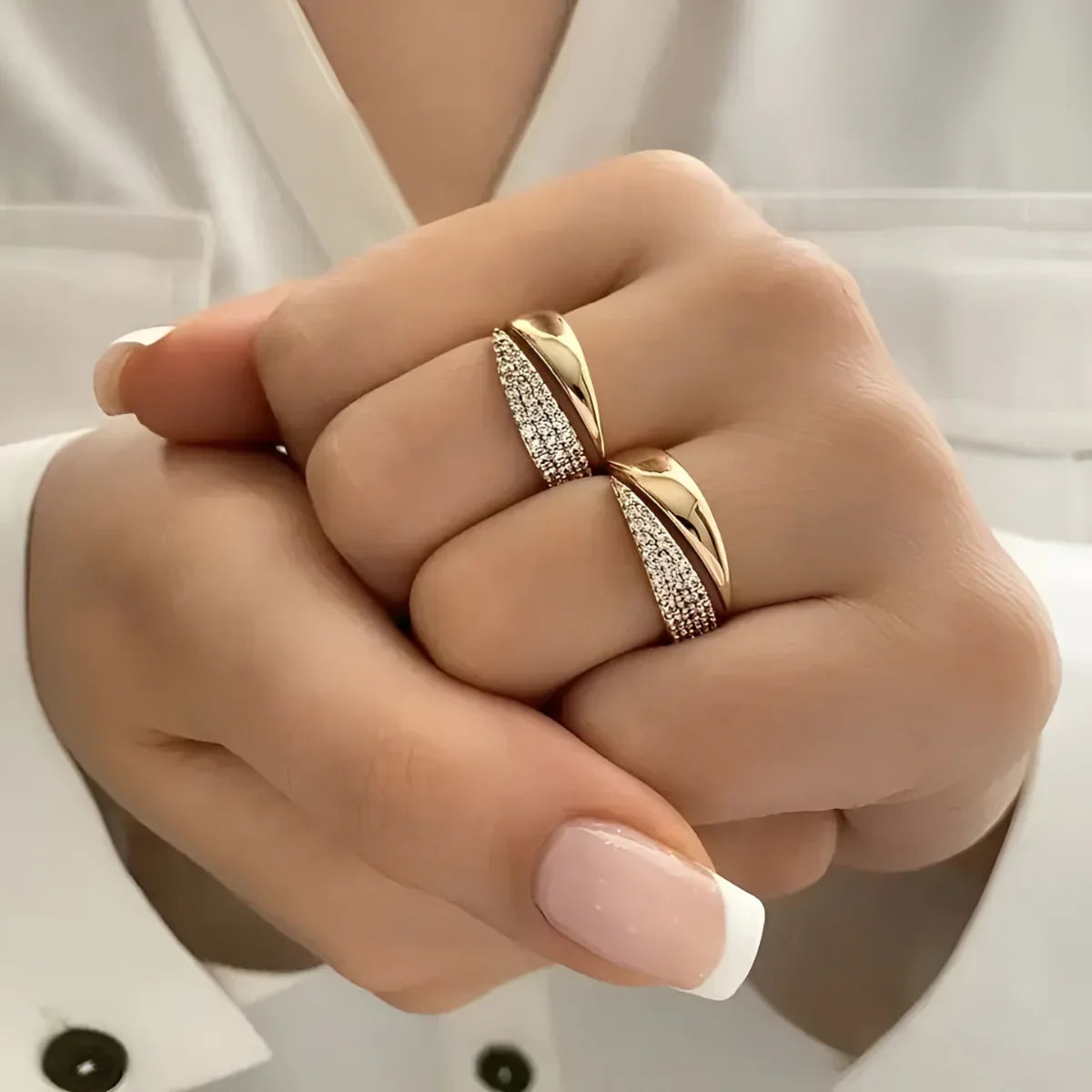 Julia – Anillo elegante Haven