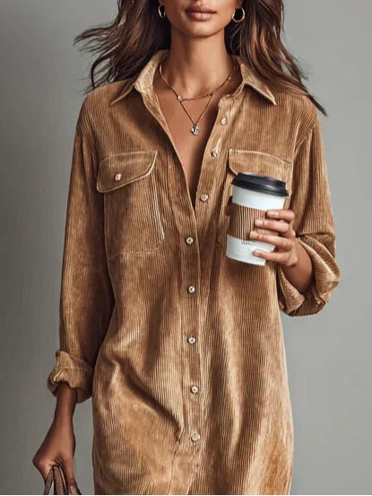 Lova / Vestido moderno con corte holgado