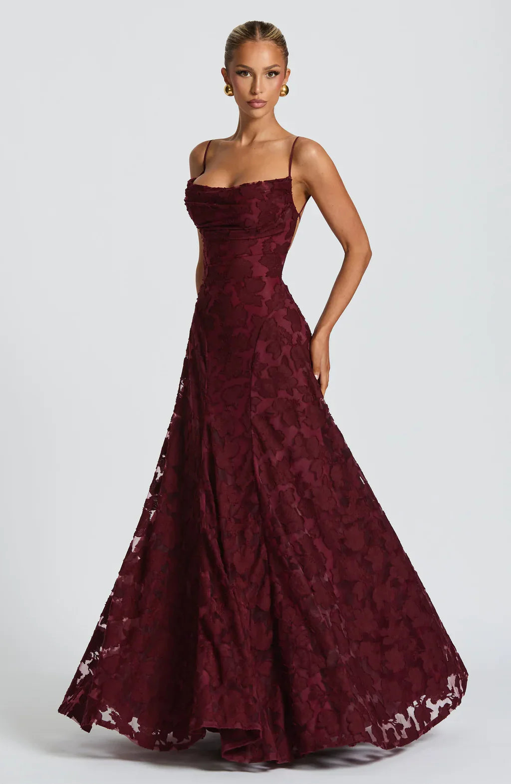 Noelia Léon – Elegante vestido maxi
