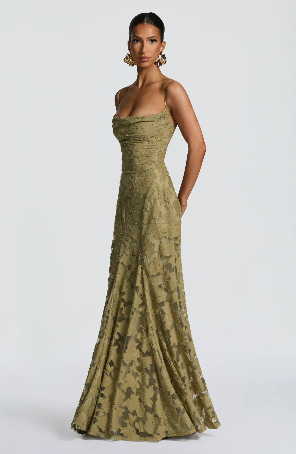 Noelia Léon – Elegante vestido maxi