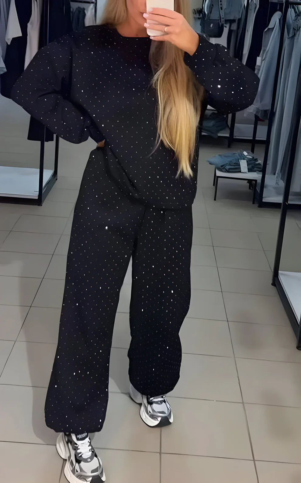 Marga - Conjunto cómodo con detalles brillantes