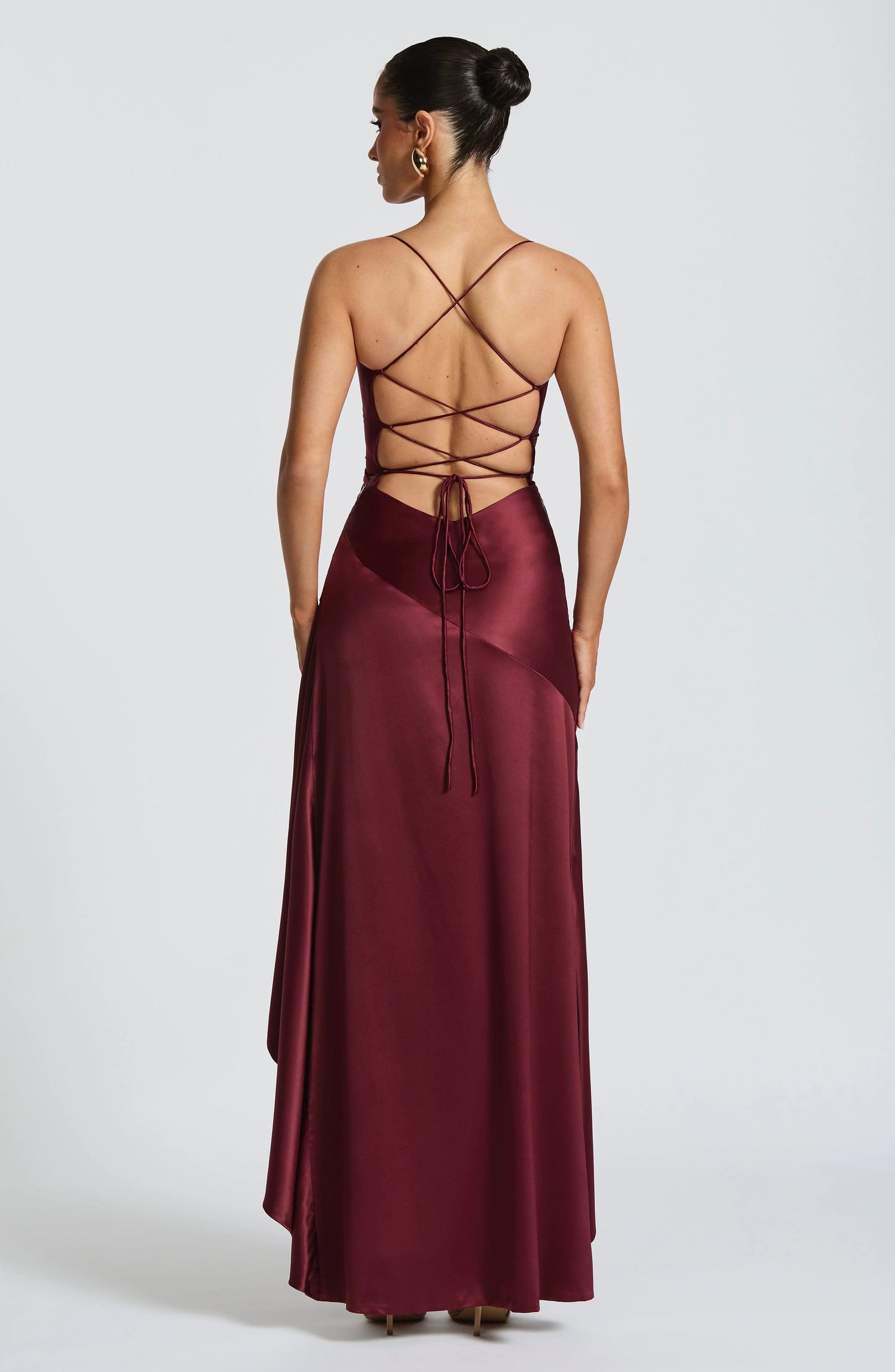 Samira - Vestido largo con abertura y falda asimétrica