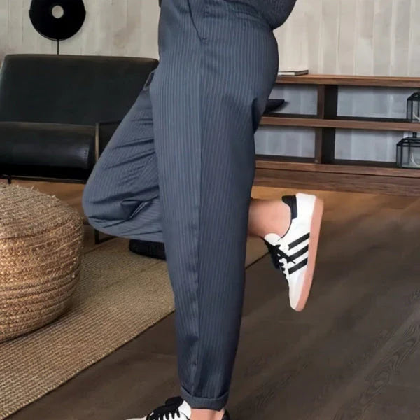 Matilda – Pantalón elegante de corte recto con rayas