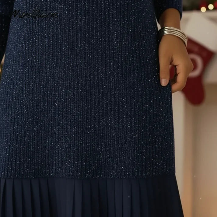 Lola – Vestido de punto con brillo y bajo plisado